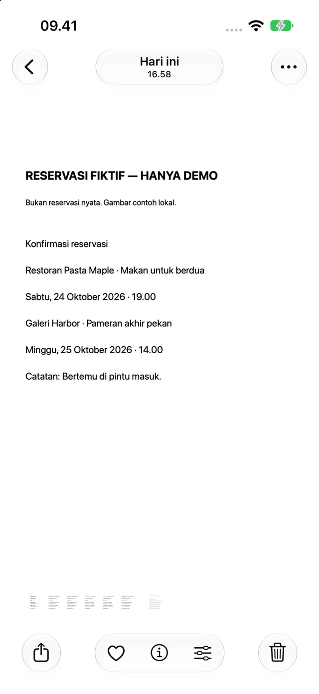 Dokumen konfirmasi pemesanan dibuka di aplikasi Foto dengan tombol bagikan terlihat